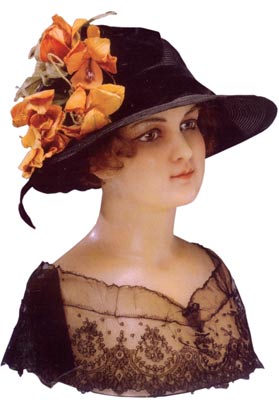 Black horsehair and orange velvet create a striking contrast in this capeline from the 1920s.