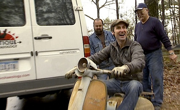 Mike and co-host Frank Fritz (left) picked up a Lambretta frame during an episode in Alabama. They paid $40 for it at the beginning of the show, then sold it later for $250.