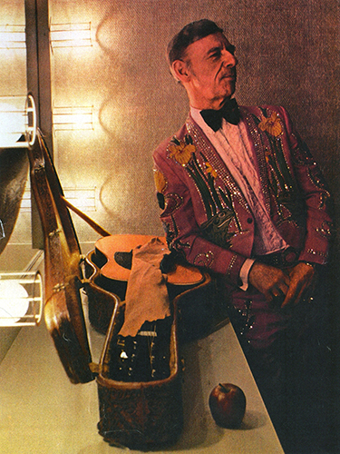 hank snow frog suit