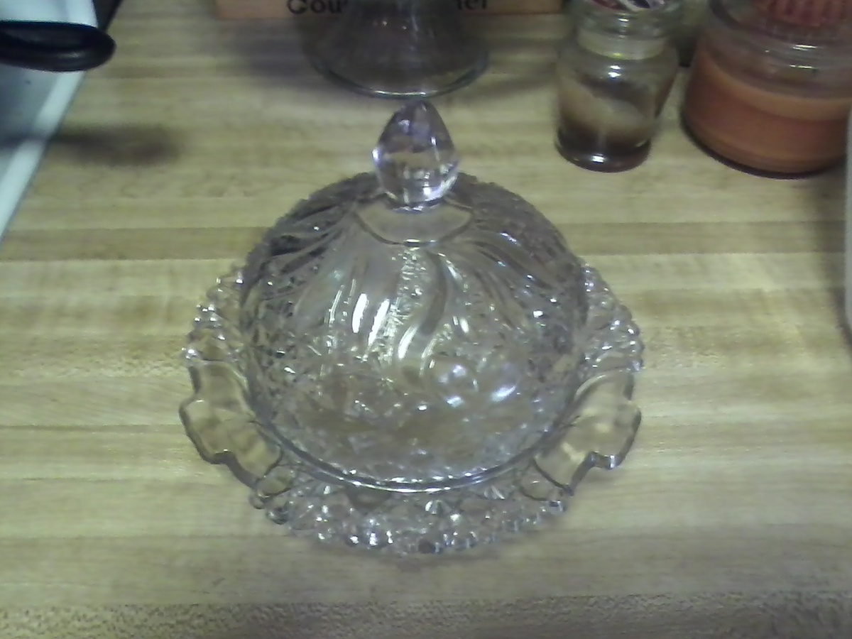 butter dish - Glassware