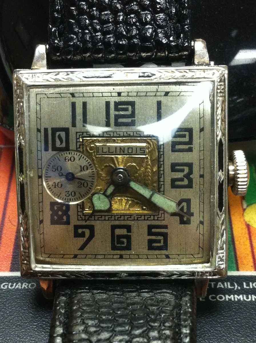 Illinois Square - Wristwatches