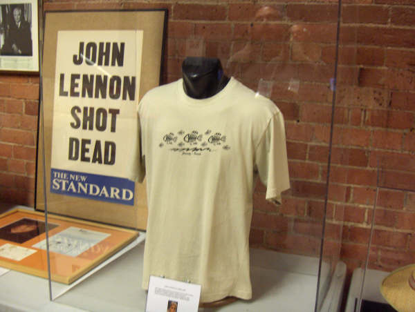 John Lennon's  T-shirt... - Music