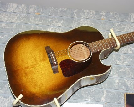 Gibson J45 Cutaway