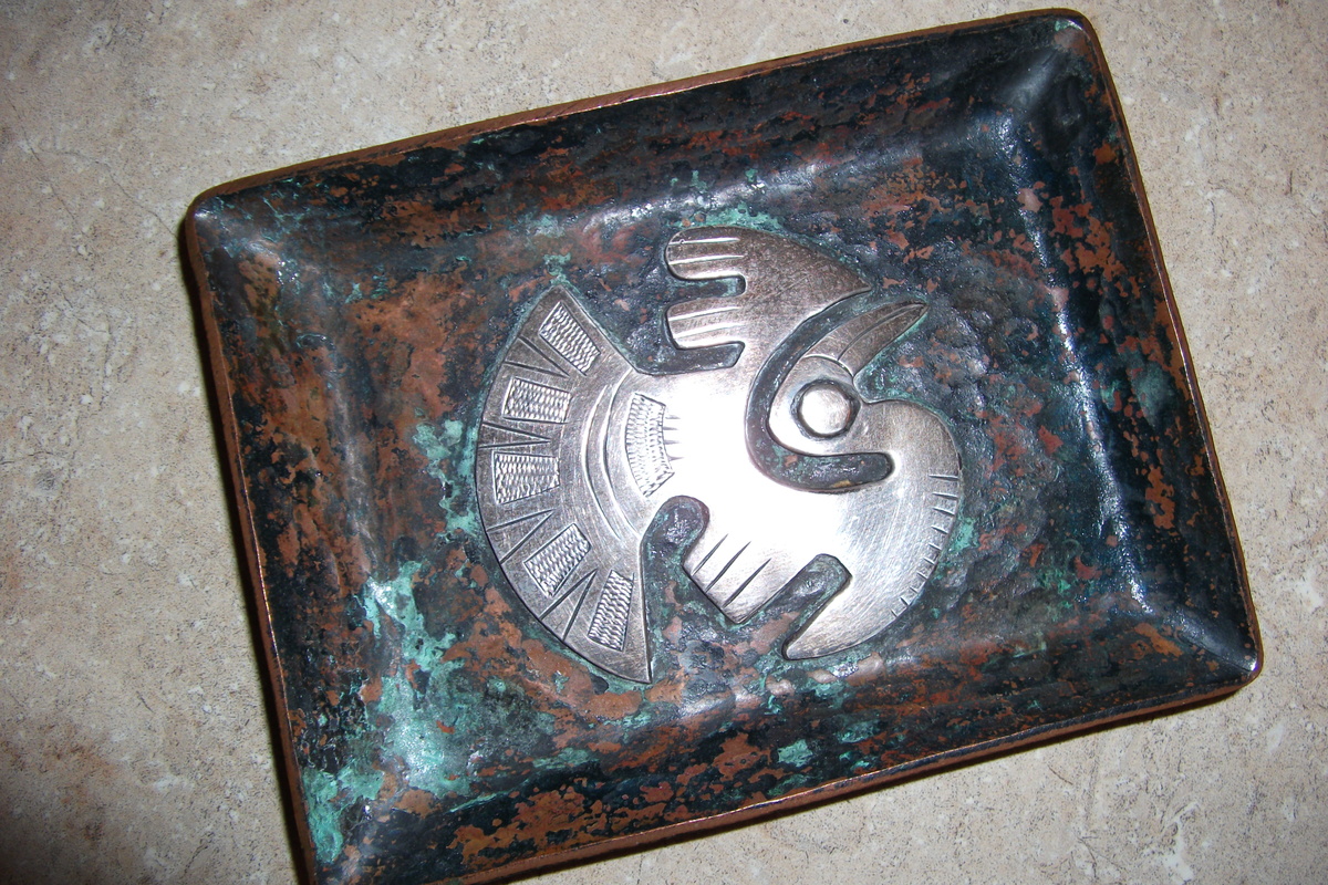 HAMMERED RAW COPPER TRAY WITH SILVER EMBLEM