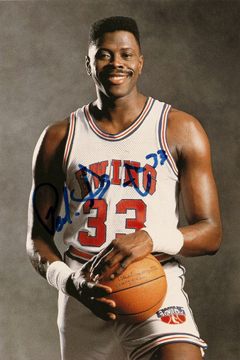 Patrick Ewing autographed card