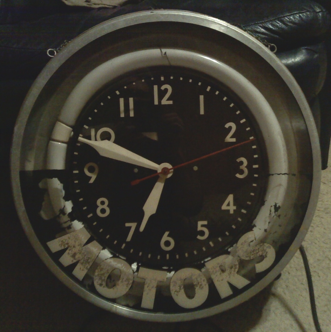 CLOCK MADE BY MODERN CLOCK ADV COMPANY 