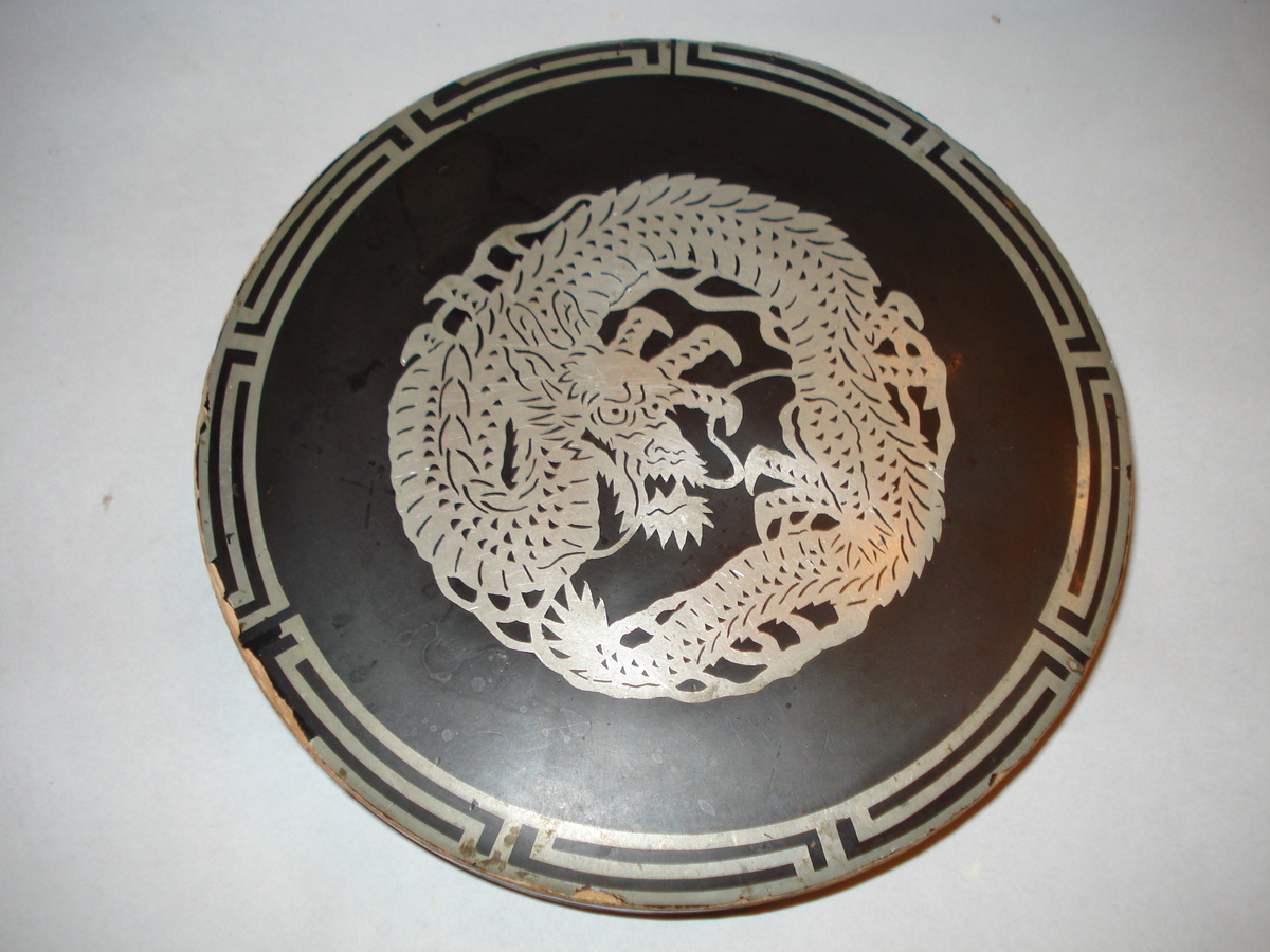 CHINESE DRAGON TRAY??????? - Asian