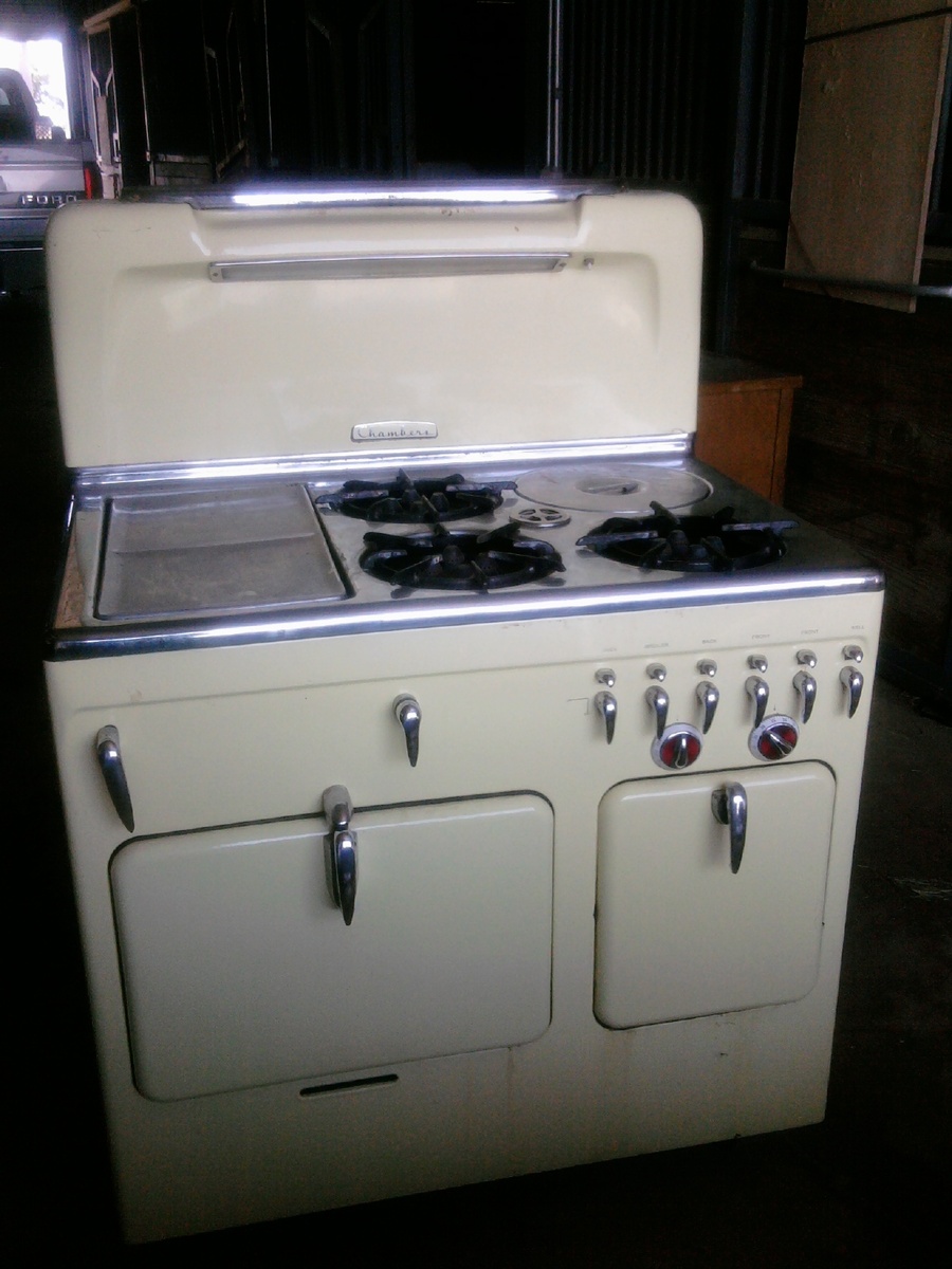 1952 Chambers stove - Model 90C