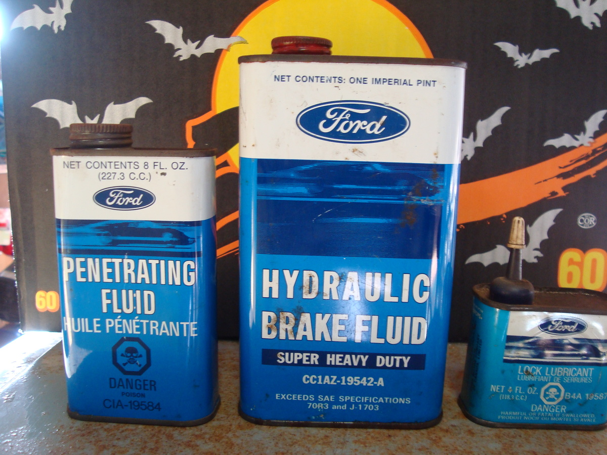 vintage ford tin cans  - Petroliana