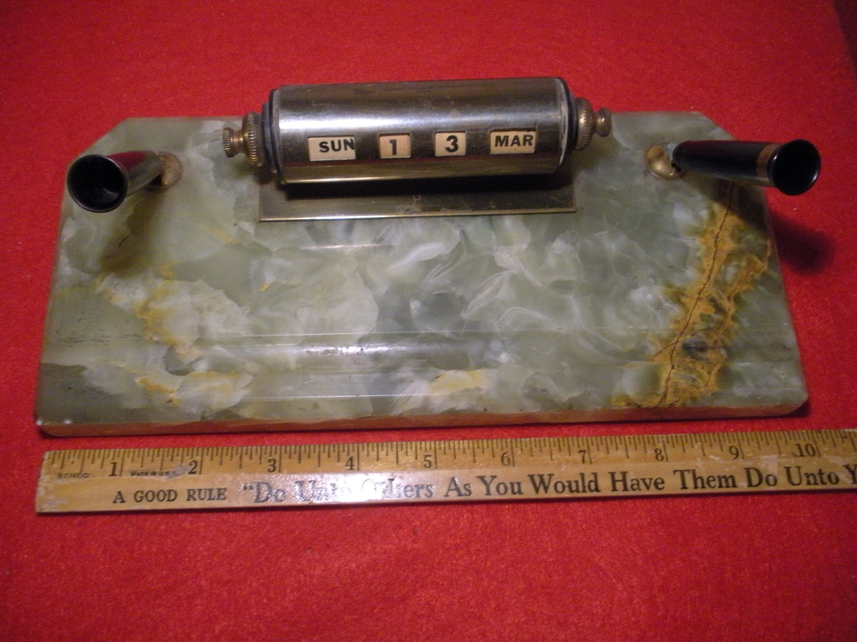 Fountain Pen Stand and  - Pens