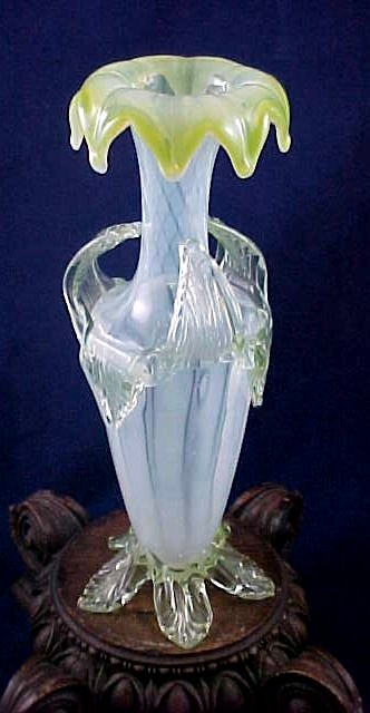 KRALIK EARLY ART NOUVEAU FLORIFORM