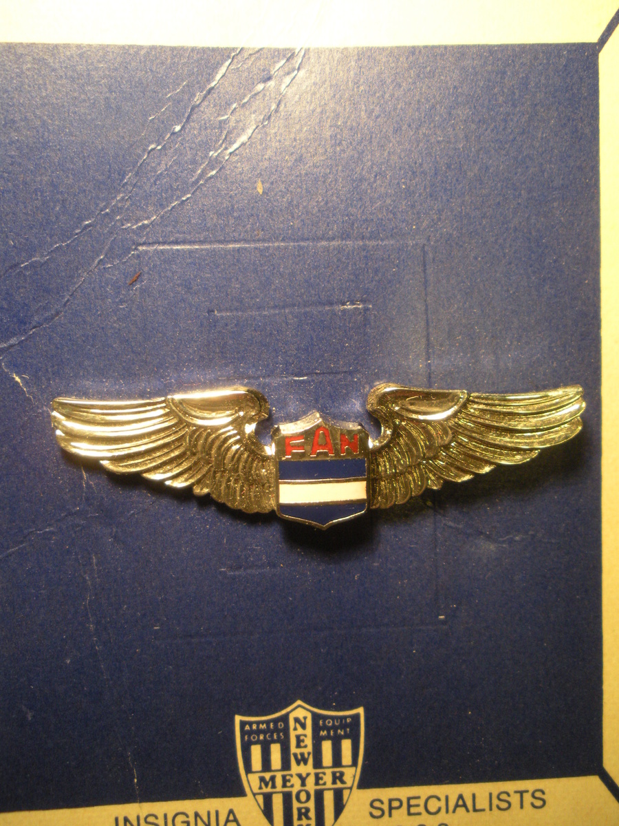 Carded MEYER WINGS with Blue and White Enamel Shield reading in read "FAN" Fuerza Aerea de Nicaragua - Military and Wartime