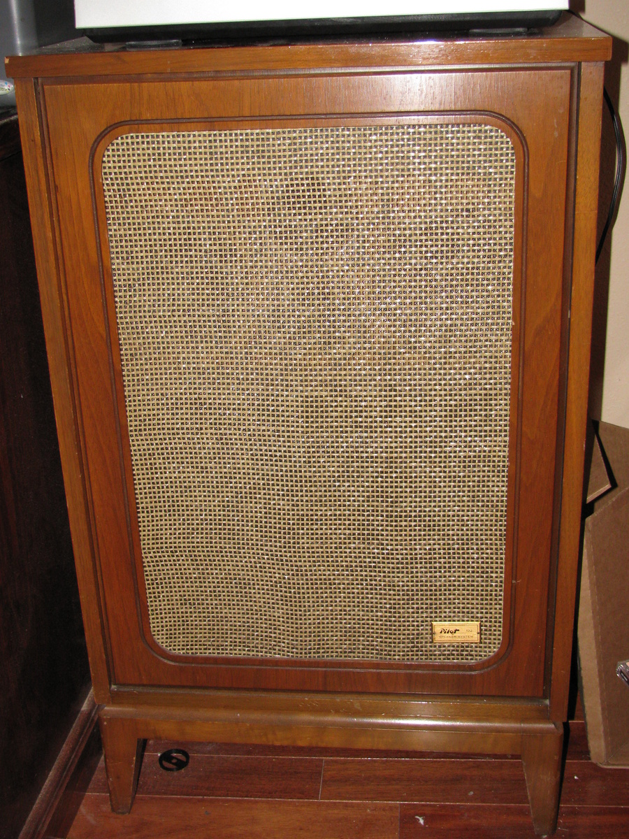 Pilot 172 Speaker - Music