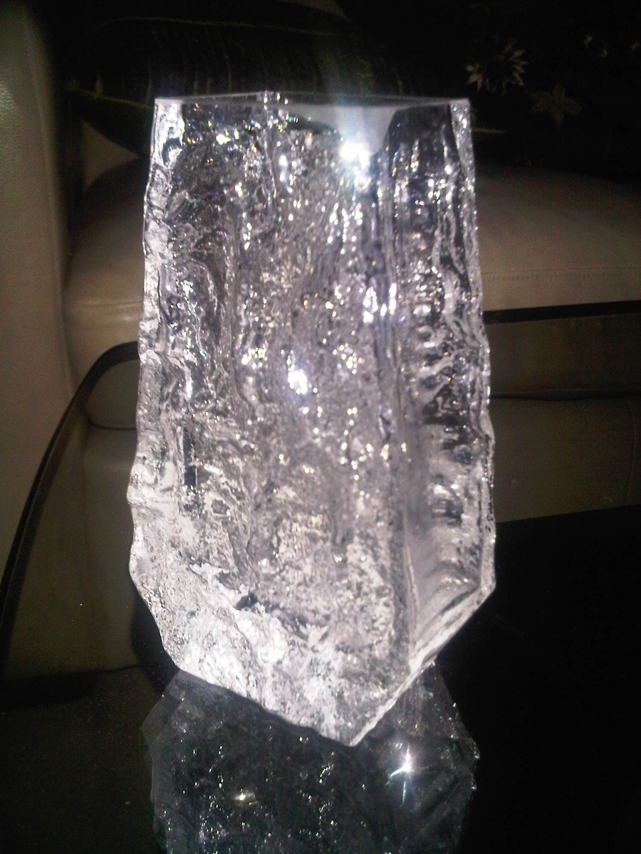 Whitefriars Clear Coffin vase