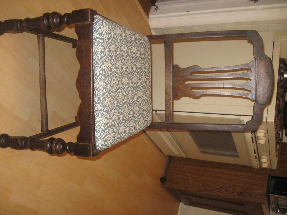 Need to know who made this chair!