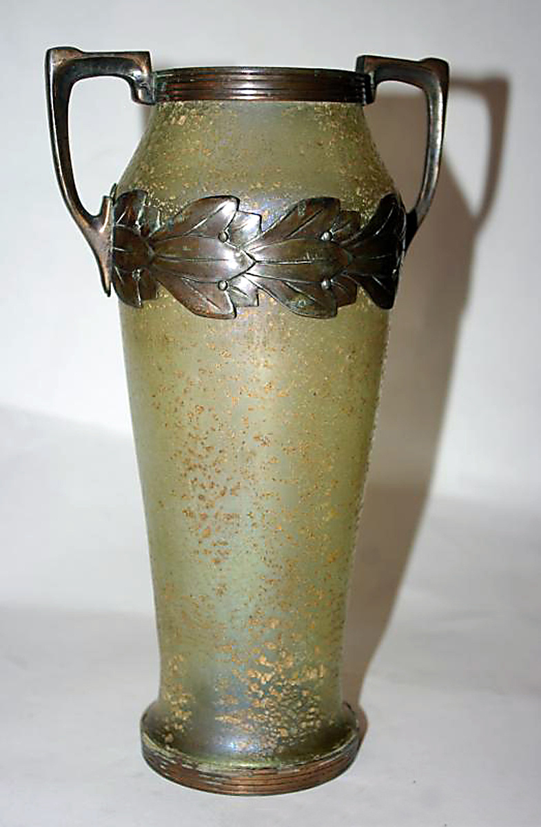 Loetz Cephalonia Art Glass Vase w/ van Hauten Sohn (Bonn) Mount