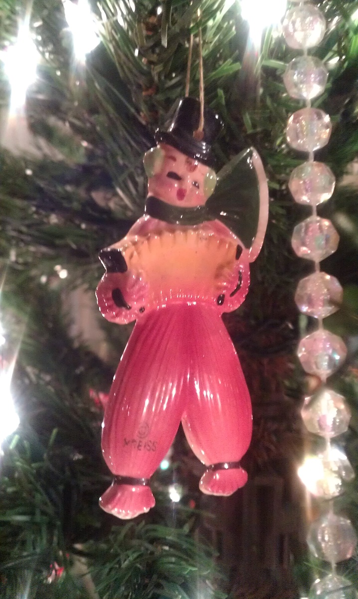Christmas Ornament Caroler (Kreiss)
