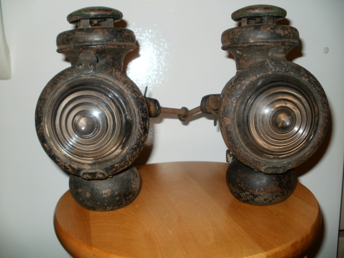 Old Ford Kerosene Headlamps - Classic Cars