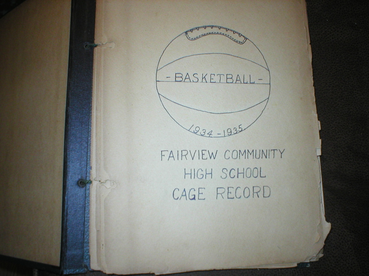 OLD BASKETBALL SCRAP BOOK CAGE RECORDS 1934-1935 FAIRVIEW ILLINOIS