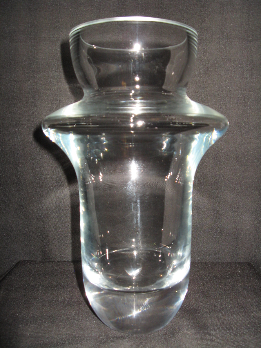 MARQUIS BY WATERFORD CLEAR VASE - Glassware