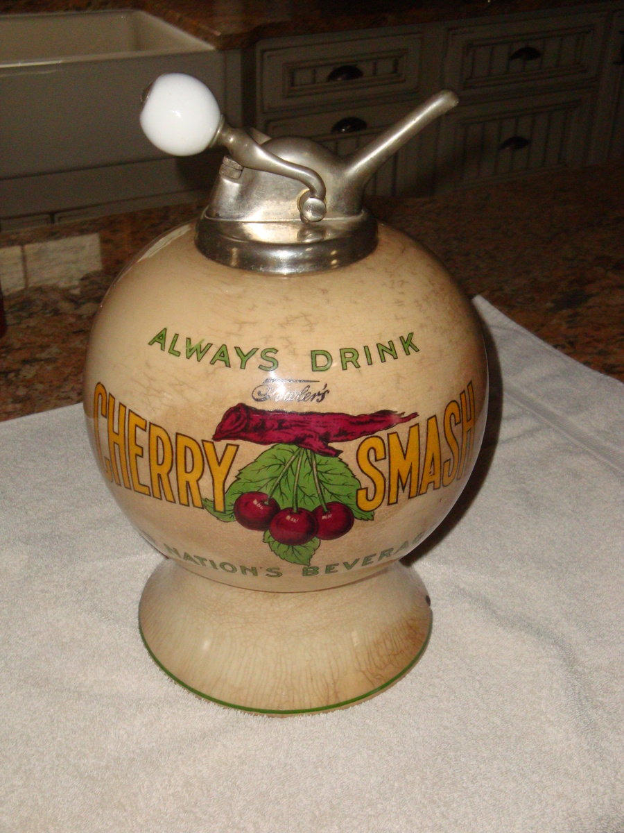 CHERRY SMASH SYRUP DISPENSER. - Advertising