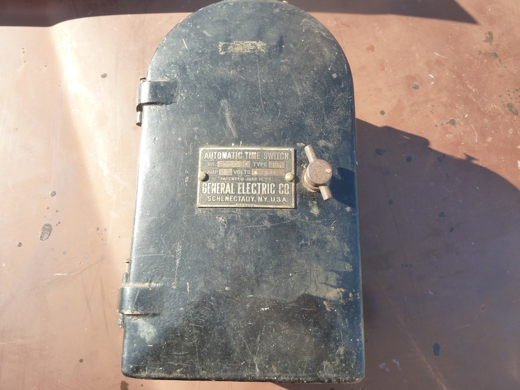 1907 General Electic Automatic Time Switch