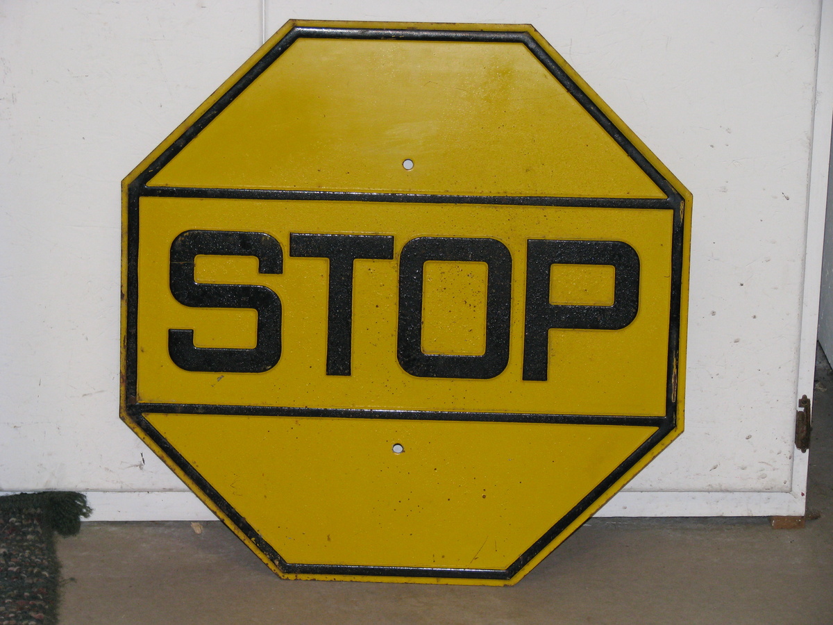Stop - Yellow & Black