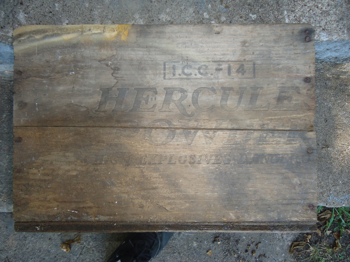 Hercules powder box