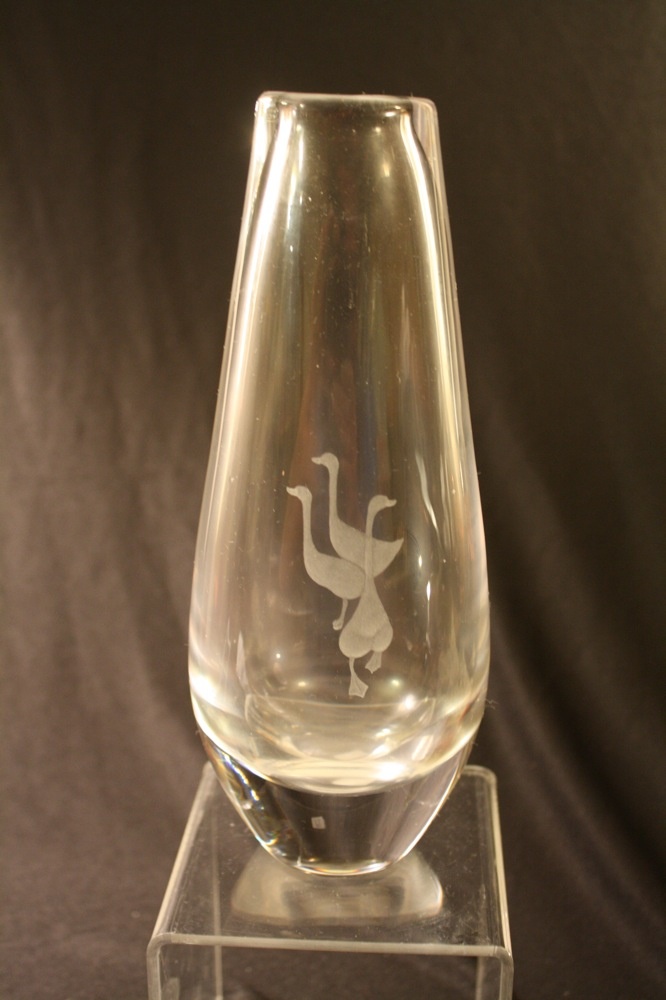 Kosta Vase Signed V. Lindstrand