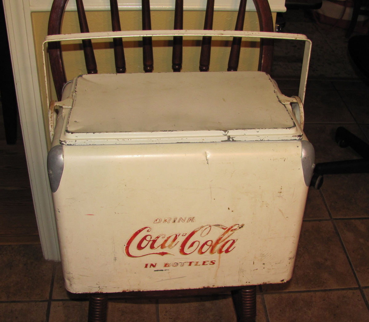 RARE WHITE METAL COCA COLA COOLER 40'S-50'S