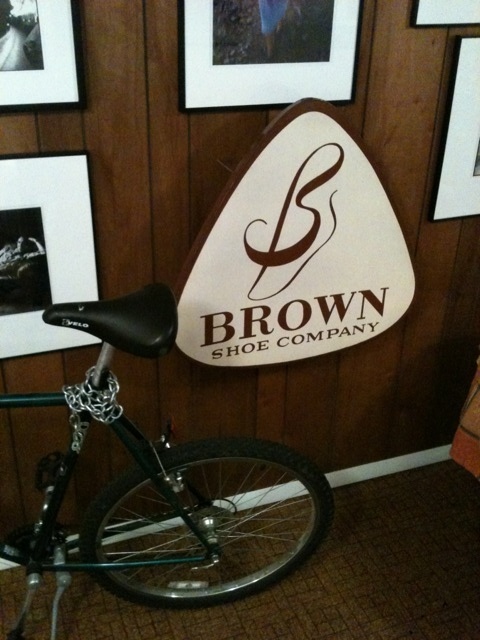 Brown Shoe Company - Signs