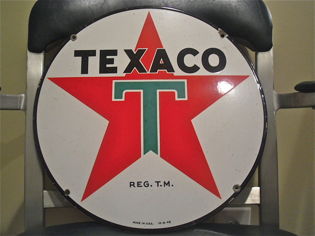 Dated 46' Porcelain Texaco sign - Petroliana