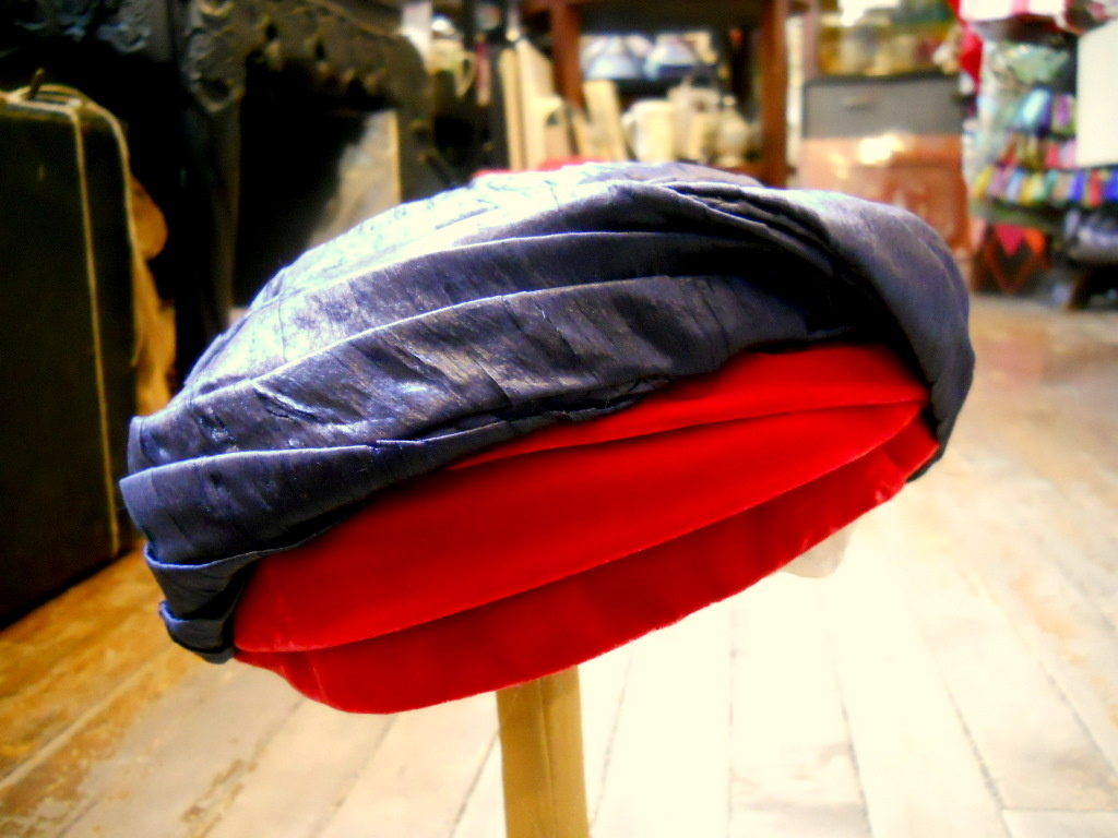 Hattie Carnegie Silk Dupioni Hat ... 50s