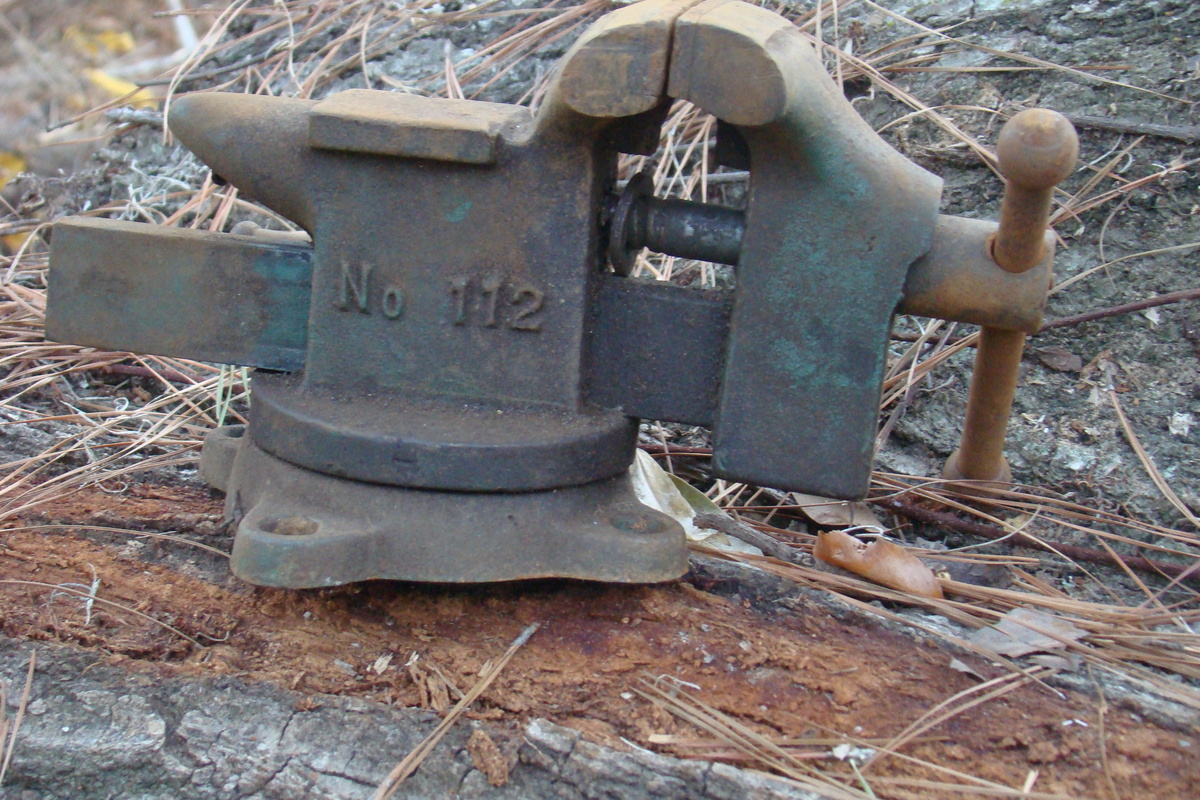 Littlestown Hardware & Foundry Co. Bench Vise #112 - Tools and Hardware