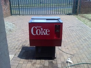 Coke chest fridge - Coca-Cola