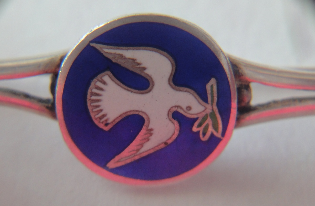 Antique Silver dove brooch