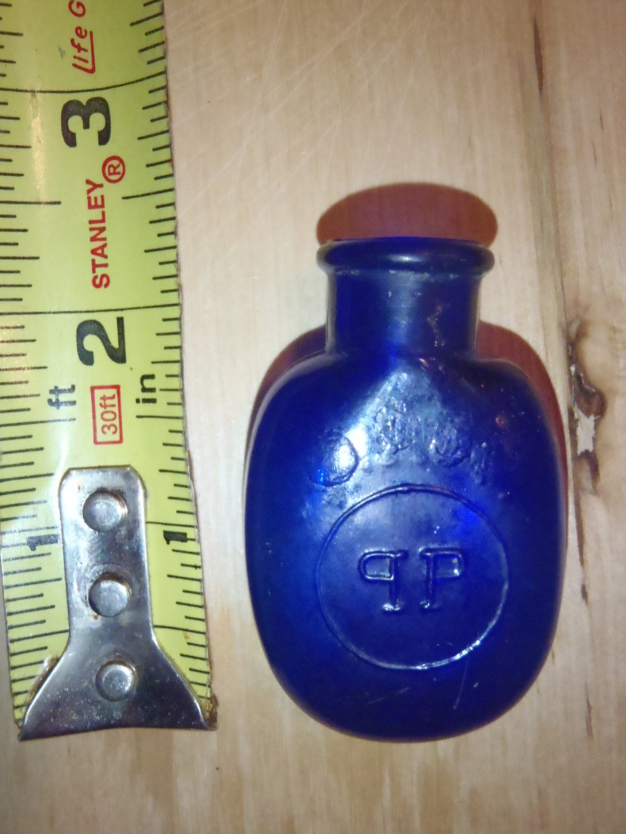 Mystery bottle from Plaza Hotel - Bottles