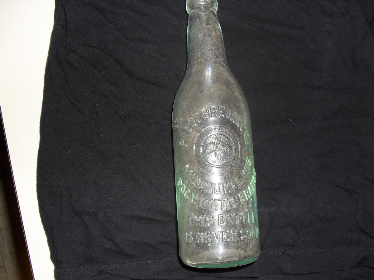 pabst bottle pocahontis branch - Breweriana