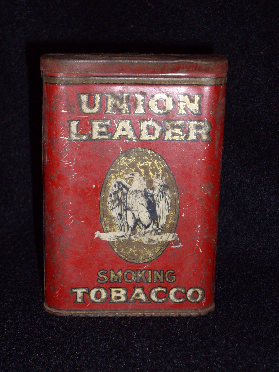 Union leader tobacco tin - Tobacciana