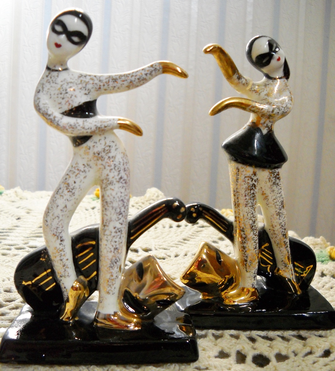 G.Z. Lefton Harlequin Figurines - Art Pottery