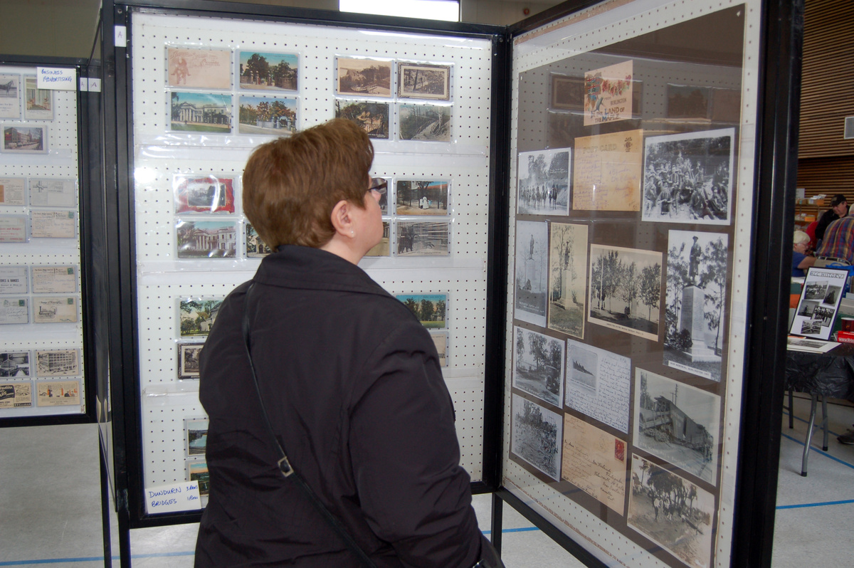 Happy Times at the 25th Annual Golden Horseshoe Post Card Club Show & Sale - Postcards