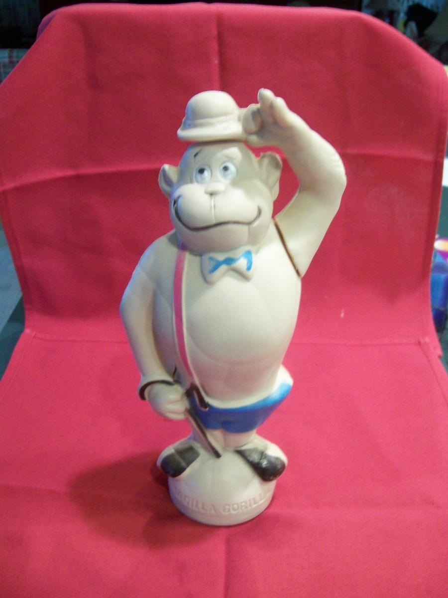 Magilla Gorilla Bubble Club Figurine - Comic Books