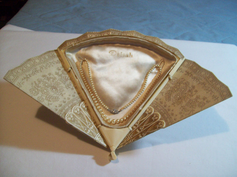 Antique Deltah Pearl Necklace in Sterling Silver With Braun-Crystal Fan Box - Fine Jewelry