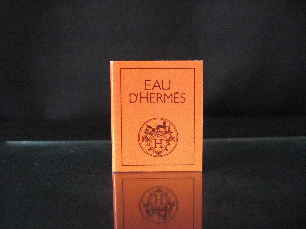 AUTHENTIC EAU D'HERMES  BOOK , THE BOOK IS 1x1 INCHES  