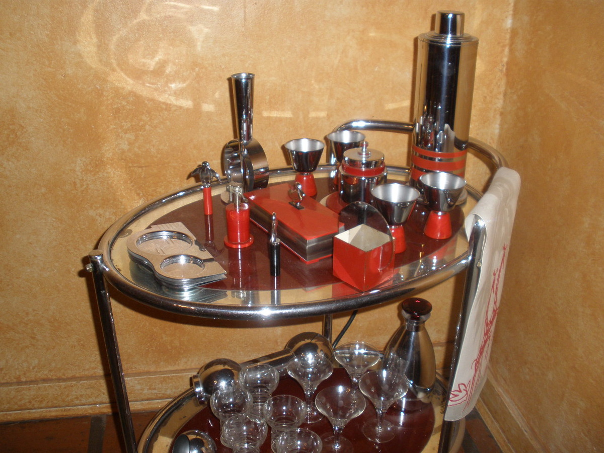 Some More Deco Items From My Collection