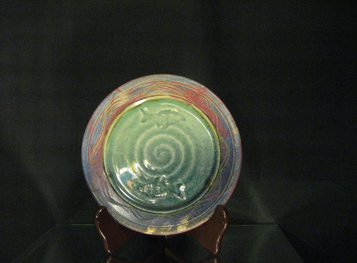 MICHAEL KENNEDY  CERAMICS   IRELAND - PLATES  - Art Pottery
