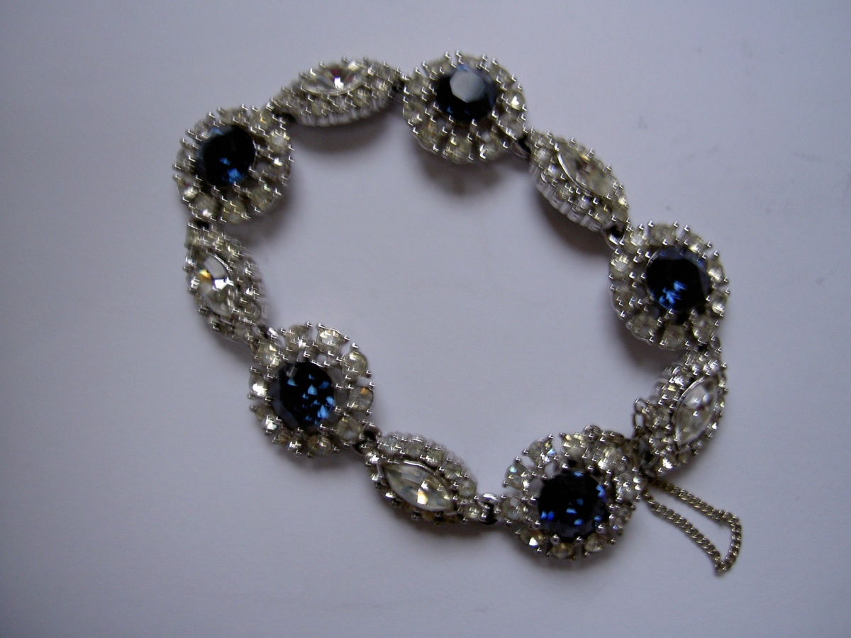 Vintage Ciner bracelet - diamante and sapphires - genuine?