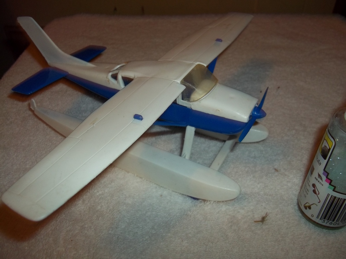 AMERICAN MADE PLASTIC AIRPLANE - Model Cars