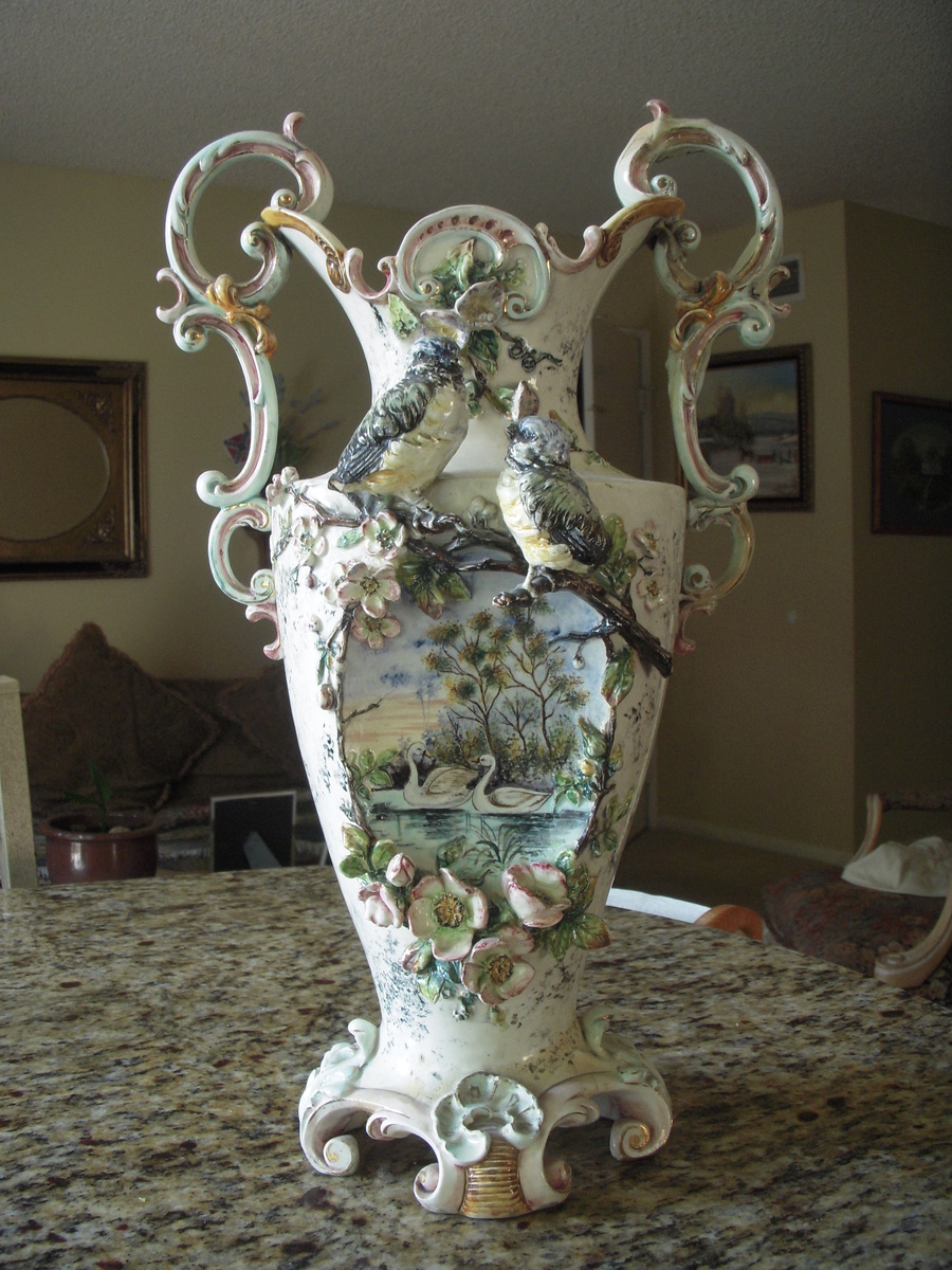 Fabulous old vase mystery - Art Pottery