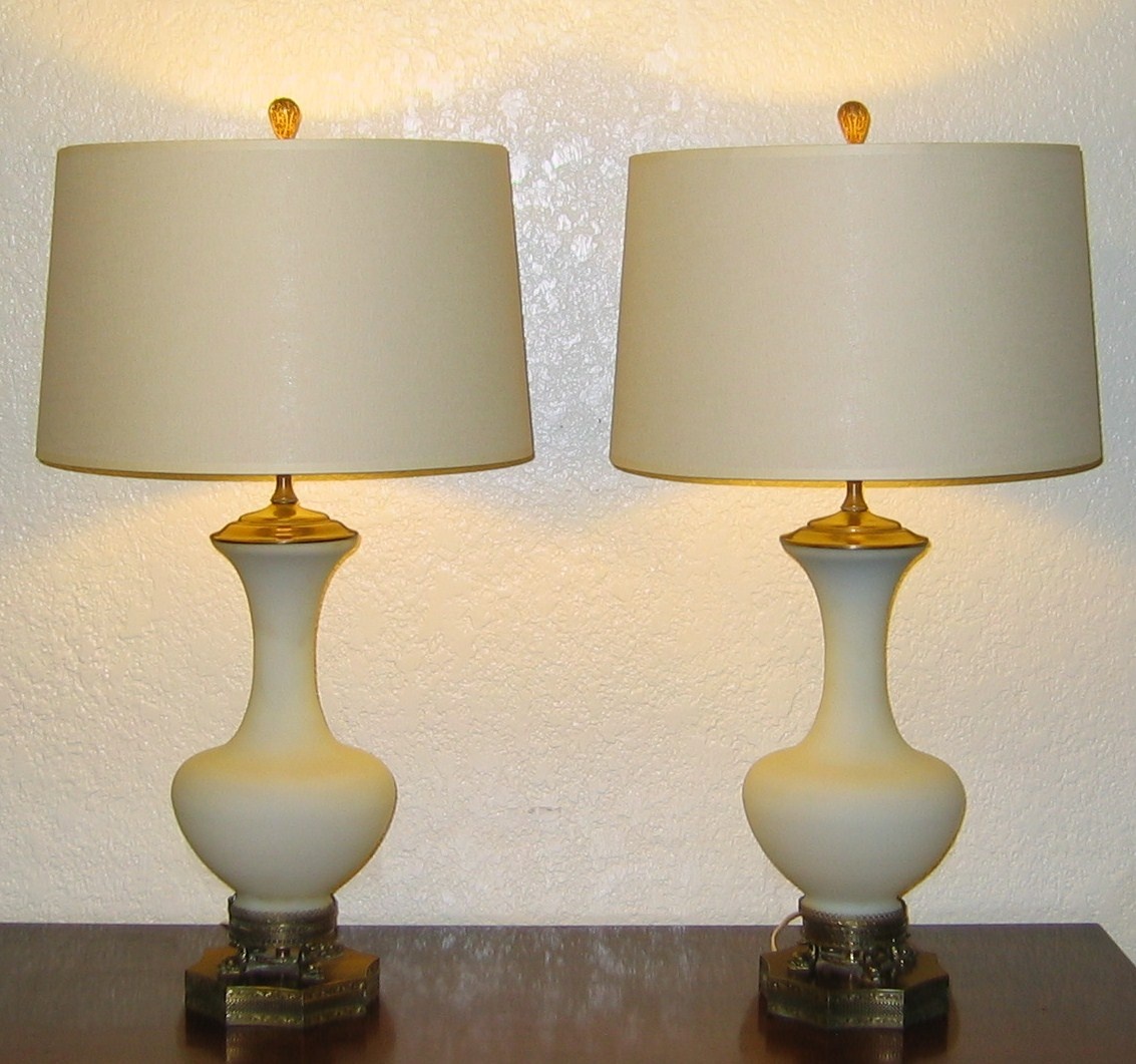 This looks so much like Steuben/Carder - Who made these lamps?